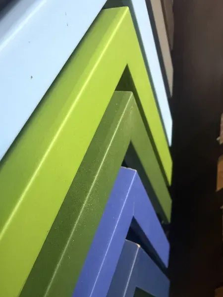 Színes modern képkeretek