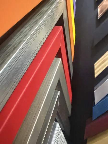 Színes modern képkeretek